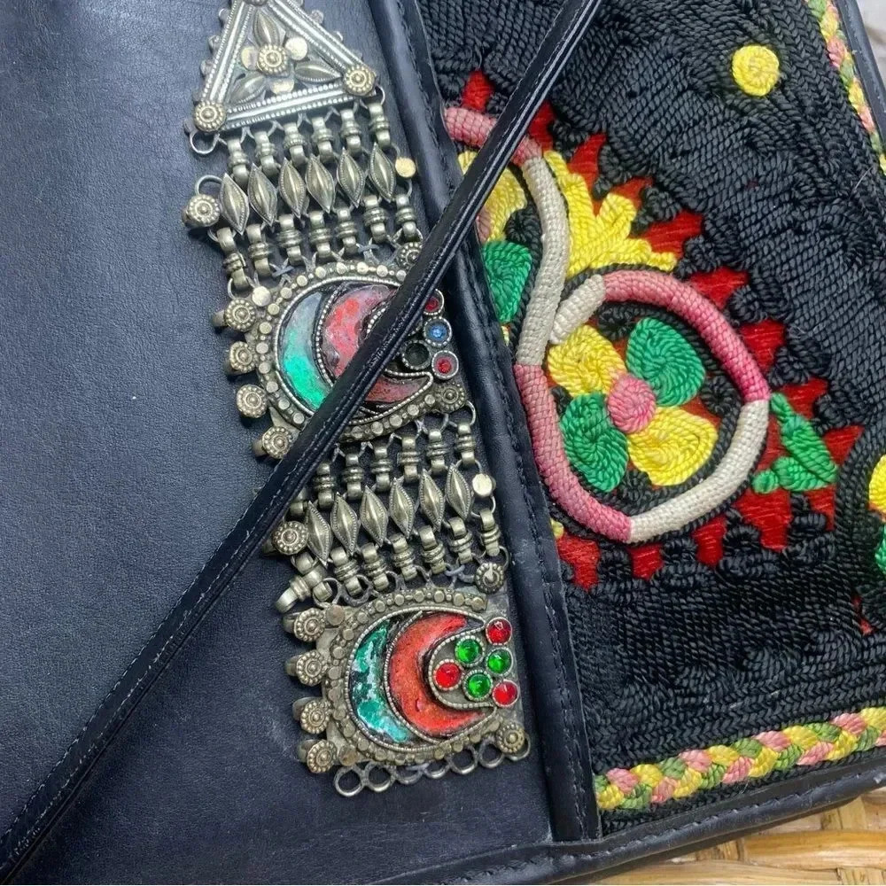 Vintage Embroidered Leather Bag Purse - Picture 5 of 9